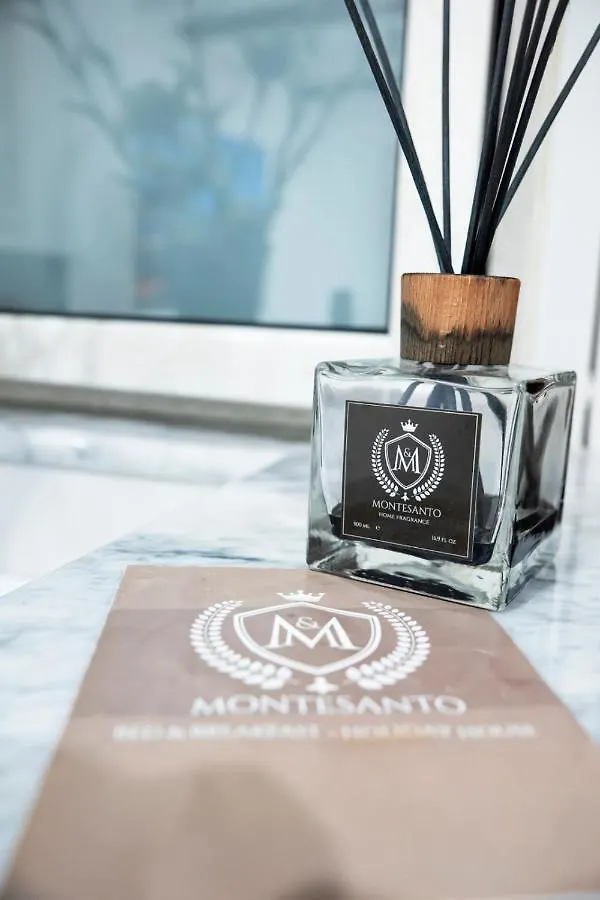 Montesantogroup Apartments Neapel Italien